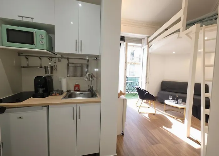 Cozy Studio, Balcony & Ac, Heart Of Apartamento *