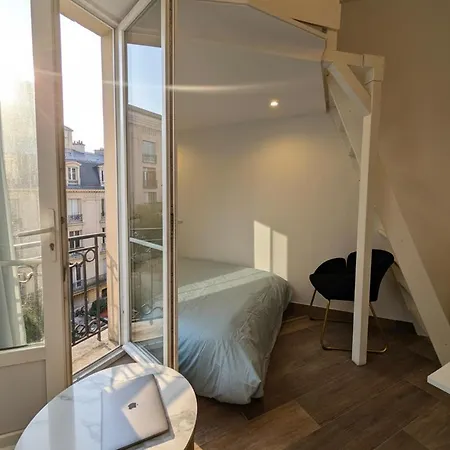 Apartman Cozy Studio, Balcony & Ac, Heart Of *