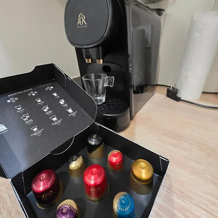 Cozy Studio, Balcony & Ac, Heart Of Appartement Nice