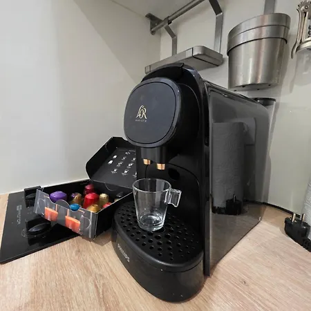 Apartman Cozy Studio, Balcony & Ac, Heart Of Nizza